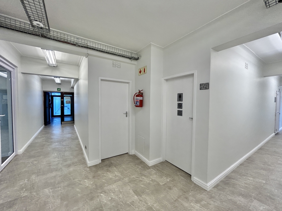 To Let Commercial Property for Rent in Claremont Western Cape
